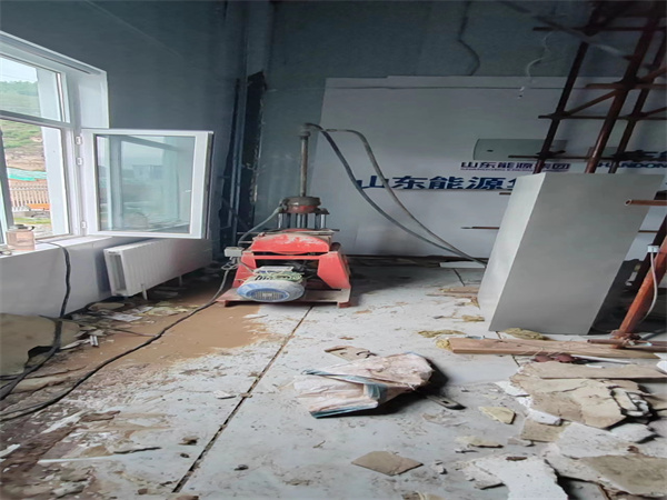 君山地基基础下沉墙体裂缝加固注浆顶升施工